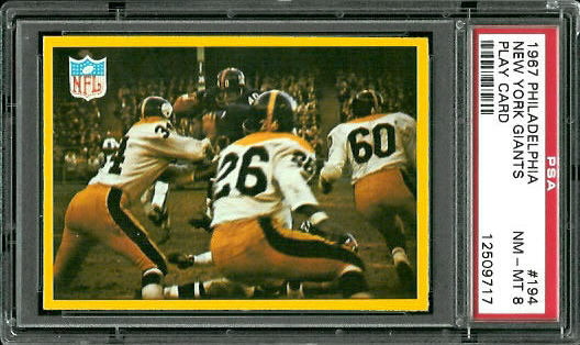 Giants Play - 1967 Philadelphia #194 - PSA 8