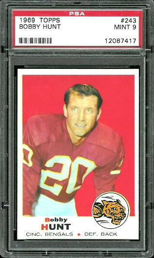 1969 Topps #243 - Bobby Hunt - PSA 9